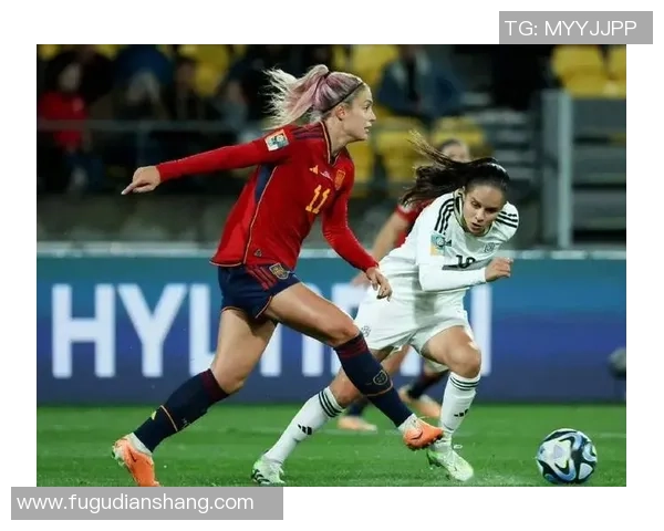 女足球星卡鲁索闪耀赛场展现坚韧拼搏精神书写励志传奇